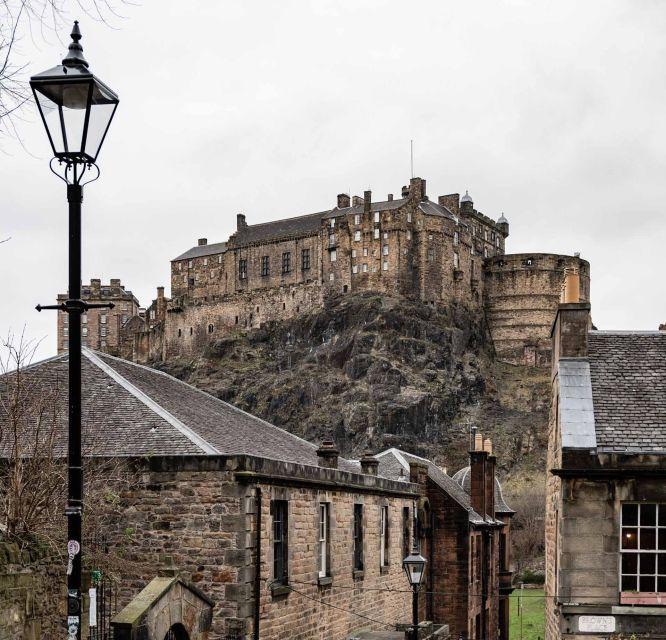 edinburgh-castle-guided-walking-tour-with-entry-ticket-2