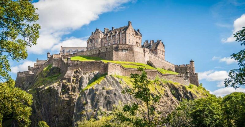 edinburgh-castle-highlights-tour-with-tickets-map-guide