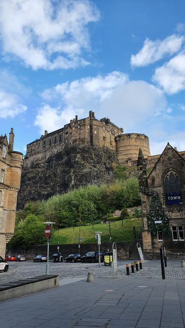 edinburgh-castle-highlights-tour-with-tickets-map-guide