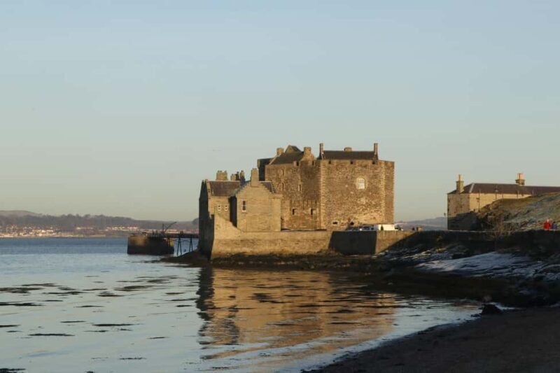 Edinburgh: Castles & Coastal Views  6-Hour Day Tour - Analyzing the Cost and Value