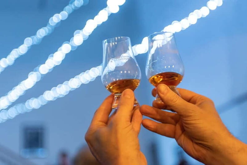 Edinburgh: Ceilidh Dance Night w/ Whisky & Traditional Food - The Dance and Music