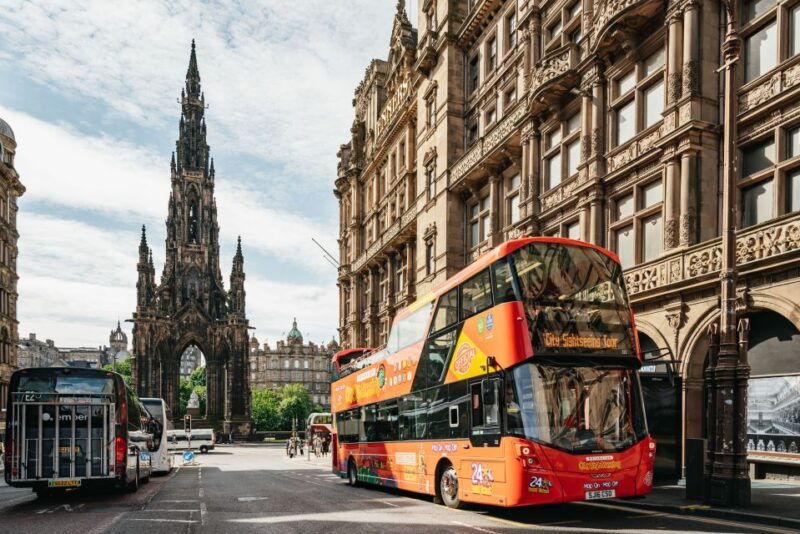 edinburgh-city-sightseeing-hop-on-hop-off-bus-tour