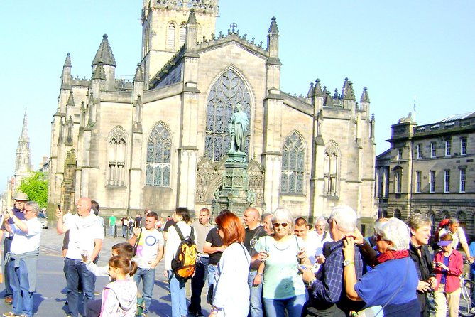 edinburgh-city-walking-tour-discover-old-town-royal-mile-with-a-local-expert-2