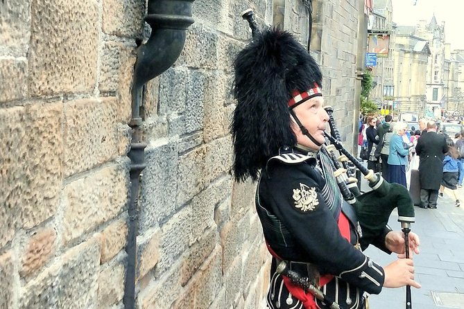 edinburgh-city-walking-tour-discover-old-town-royal-mile-with-a-local-expert-2