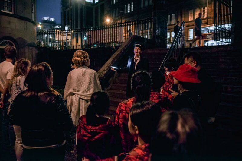 edinburgh-comedy-horror-ghost-bus-tour