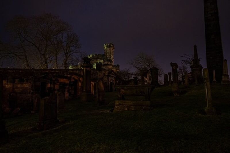 edinburgh-dark-secrets-of-the-old-town-ghost-walking-tour