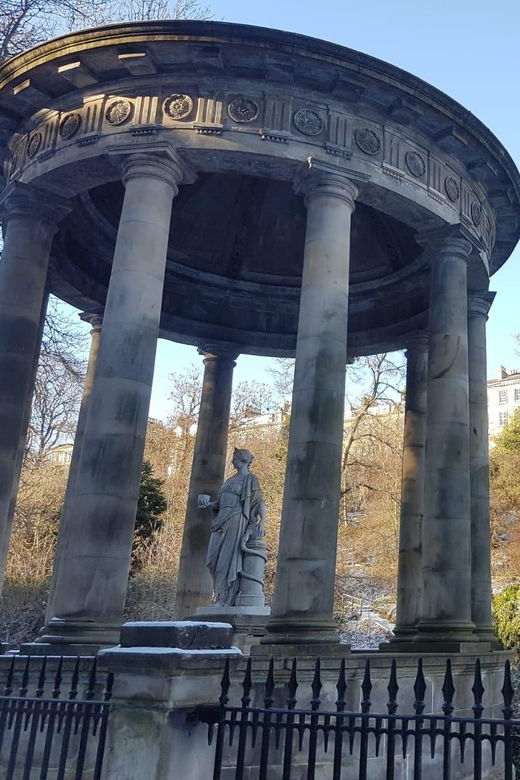 edinburgh-dean-village-and-circus-lane-walking-tour