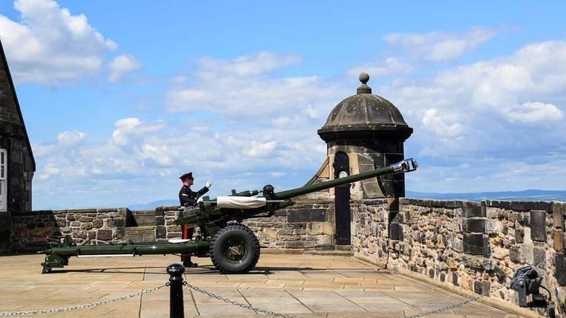 Edinburgh: Edinburgh Castle Guided History Tour with Tickets - FAQ