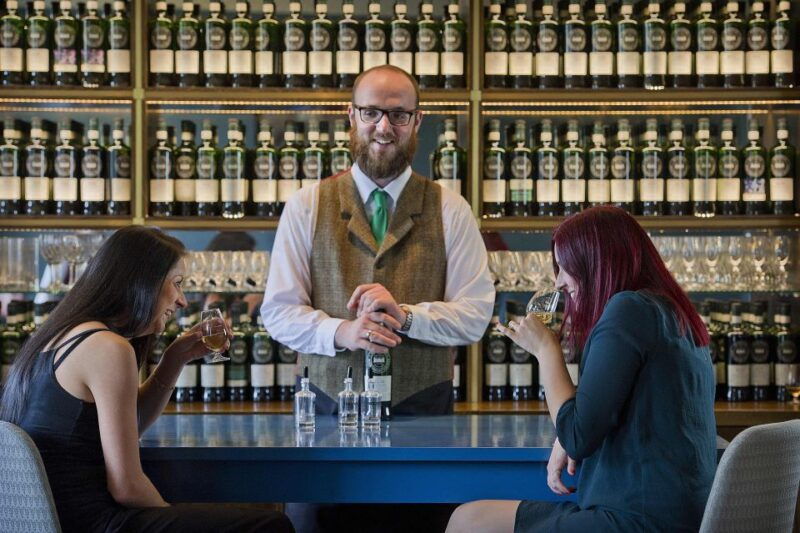 edinburgh-food-drink-tour-with-eat-walk-tours
