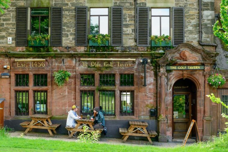 edinburgh-food-tasting-tour-with-a-local