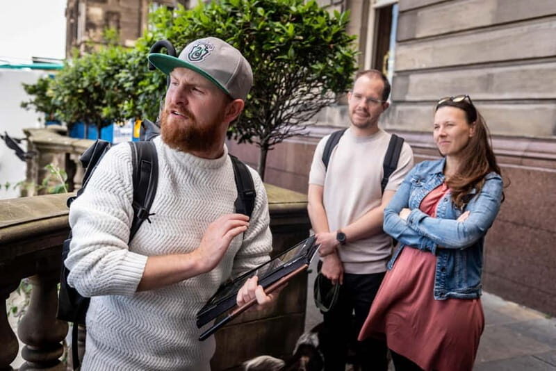 Edinburgh: Full City Tour & Johnnie Walker Whisky Experience - What to Expect from This Tour