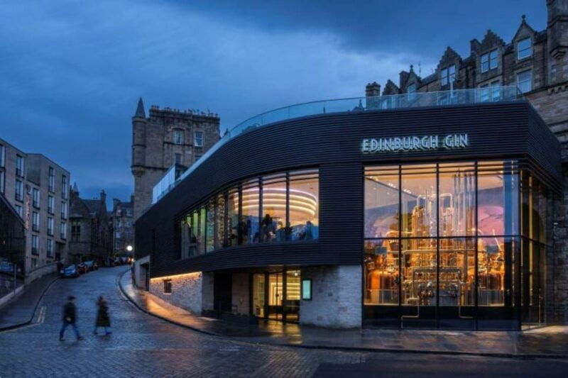 edinburgh-gin-distillery-tour-and-tasting