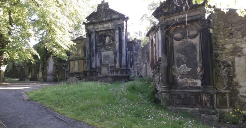edinburgh-greyfriars-kirkyard-tour