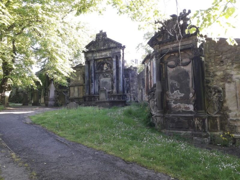 edinburgh-greyfriars-kirkyard-tour