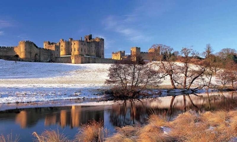Edinburgh: Harry Potter and English Castles Tour in Spanish - The Sum Up