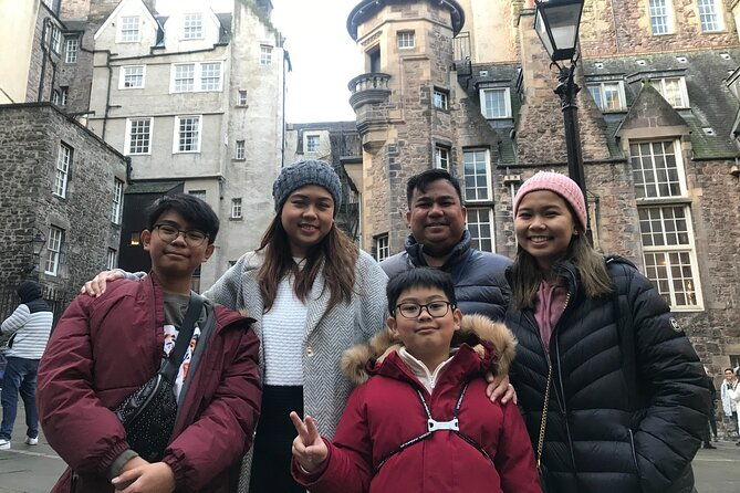 edinburgh-highlights-hidden-gems-private-tour-with-a-local