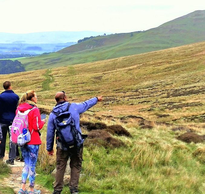 edinburgh-hill-nature-hike-with-a-local