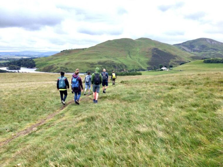 edinburgh-hill-nature-hike-with-a-local