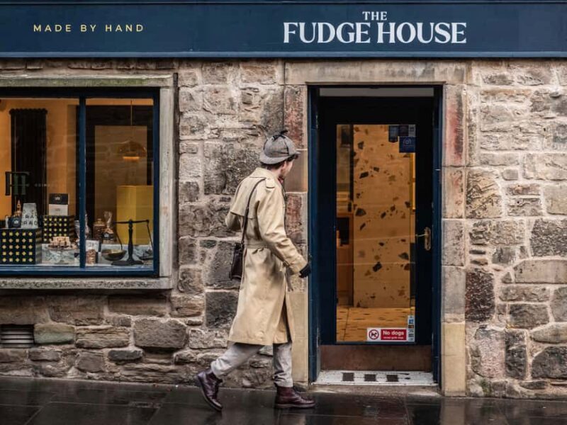 Edinburgh: Historical Gems Tour with Whisky & Local Flavours - Exploring Edinburgh’s Old Town with a Local Guide