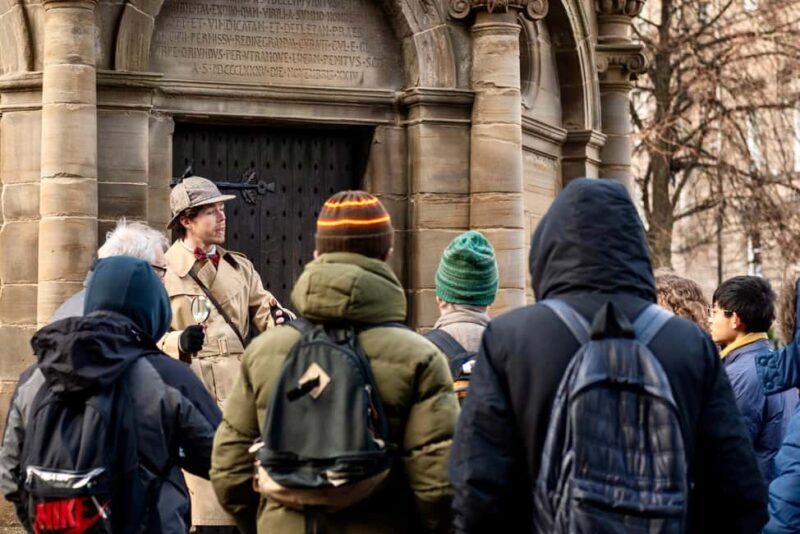 Edinburgh: Historical Gems Tour with Whisky & Local Flavours - Visiting Outlander Filming Locations
