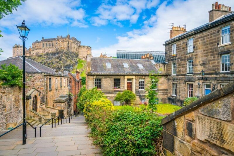 edinburgh-history-lovers-old-town-walking-tour-2