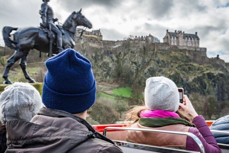 edinburgh-hop-on-hop-off-bus-pass-with-3-city-tours