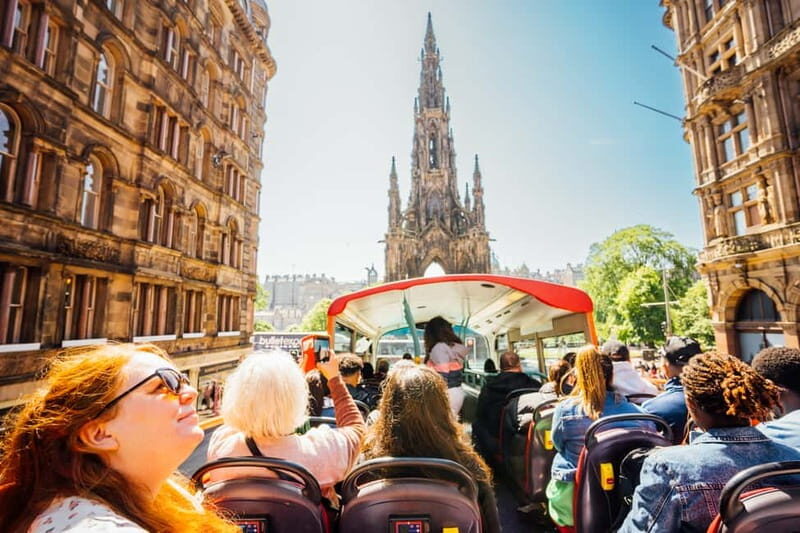 Edinburgh: Hop-On, Hop-Off Bus Tour City & Britannia Combo - Starting Point and First Impressions