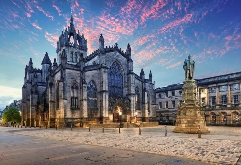 edinburgh-in-1-day-walking-tour-with-digital-guide