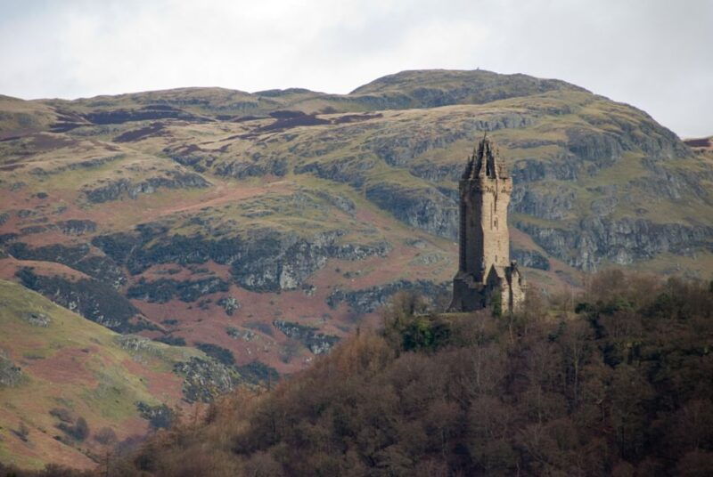 edinburgh-isle-of-skye-and-loch-ness-5-day-highlands-tour