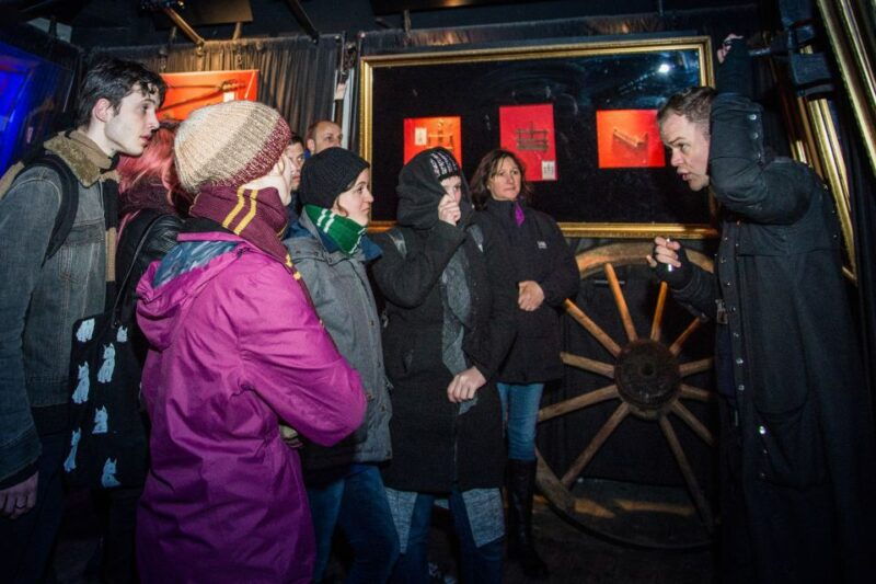edinburgh-late-night-underground-vaults-terror-tour