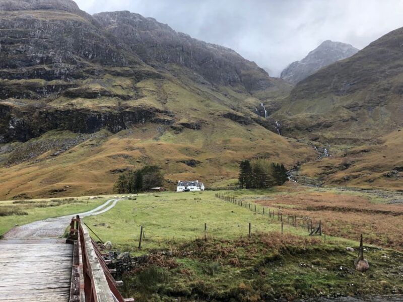 Edinburgh: Loch Ness, Inverness & Highlands Tour in Spanish - Guides and Commentary