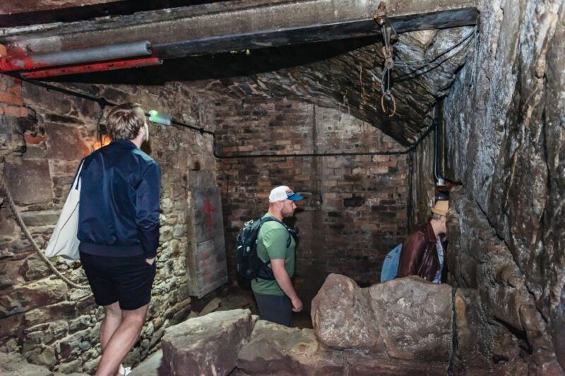 edinburgh-old-town-and-underground-historical-tour