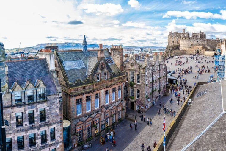 edinburgh-old-town-highlights-private-guided-walking-tour