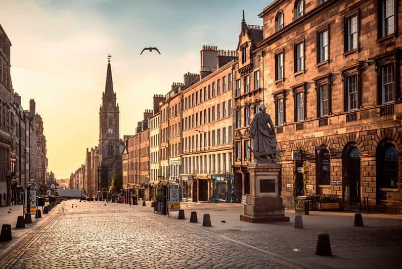 edinburgh-old-town-private-walking-tour-with-historian