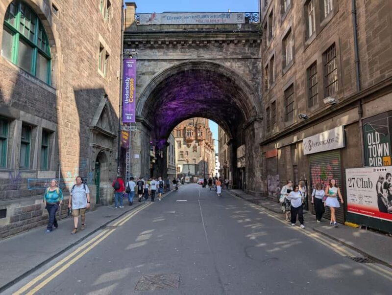Edinburgh Old Town Walking Tour - Exploring Edinburghs Historic Heart