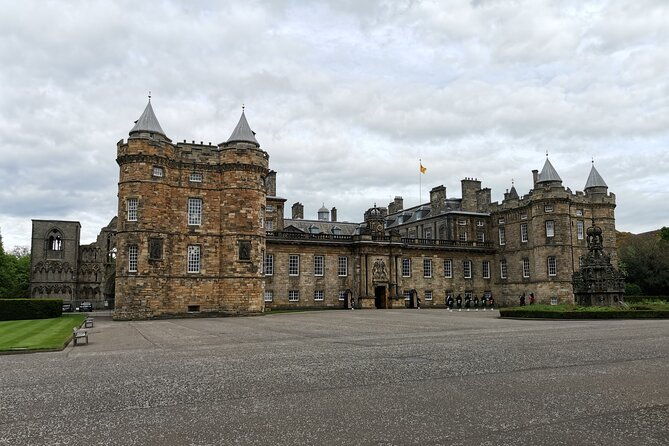 edinburgh-outlander-self-guided-private-tour