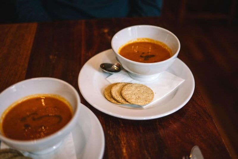 edinburgh-plant-based-food-tours-of-the-old-town