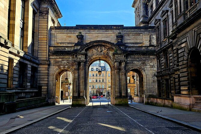 edinburgh-privately-guided-day-tour-of-glasgow-in-luxury-minivan