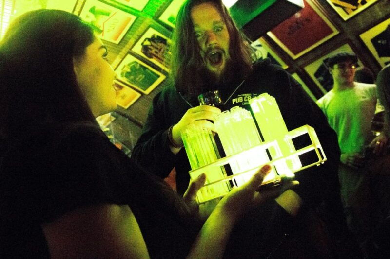 edinburgh-pub-crawl-7-bars-with-6-shots
