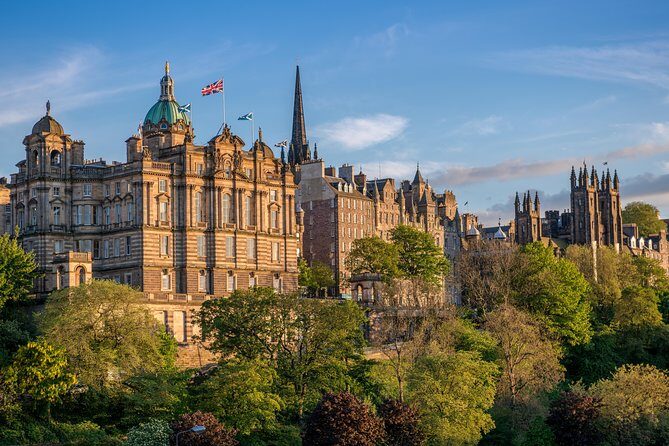 Edinburgh Rail Trip from London with Castle entry and Hop-on Hop-off bus - Practical Tips for Making the Most of Your Day