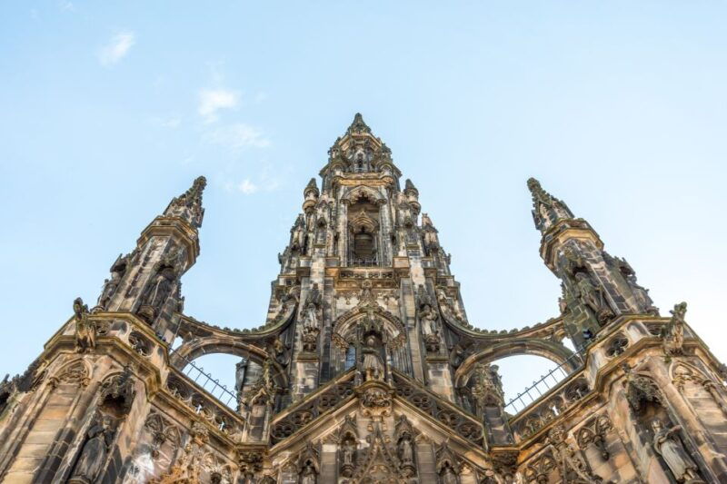 edinburgh-royal-attractions-with-hop-on-hop-off-bus-tours