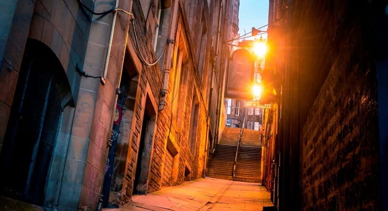 Edinburgh: School of Magic - Craft Your Own Wand Workshop - Key Points  
