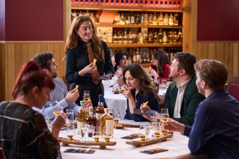 edinburgh-scotch-whisky-tasting-experience-with-canapes
