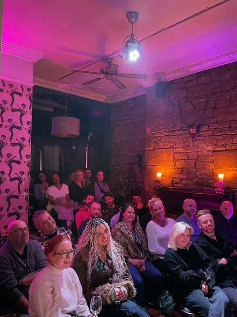 edinburgh-scottish-comedy-night-at-an-old-town-cocktail-bar