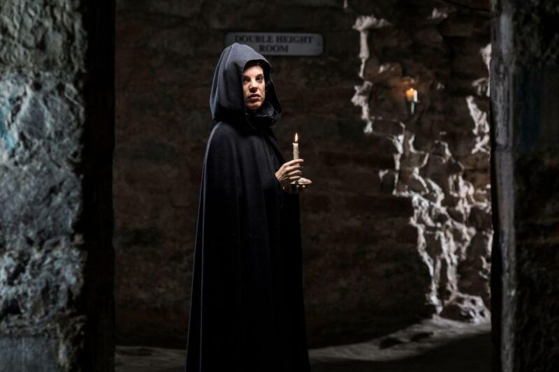 edinburgh-small-group-haunted-underground-vaults-night-tour