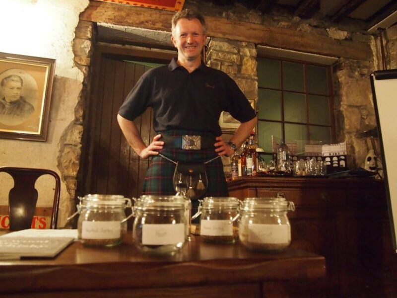 edinburgh-small-group-history-of-whisky-tour-with-tasting