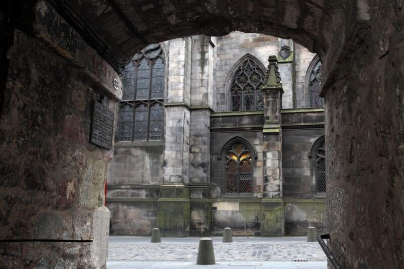 edinburgh-small-group-old-town-historical-walking-tour