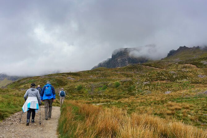 Edinburgh: Stirling Castle & Loch Lomond Private Luxury Day Tour - Frequently Asked Questions  