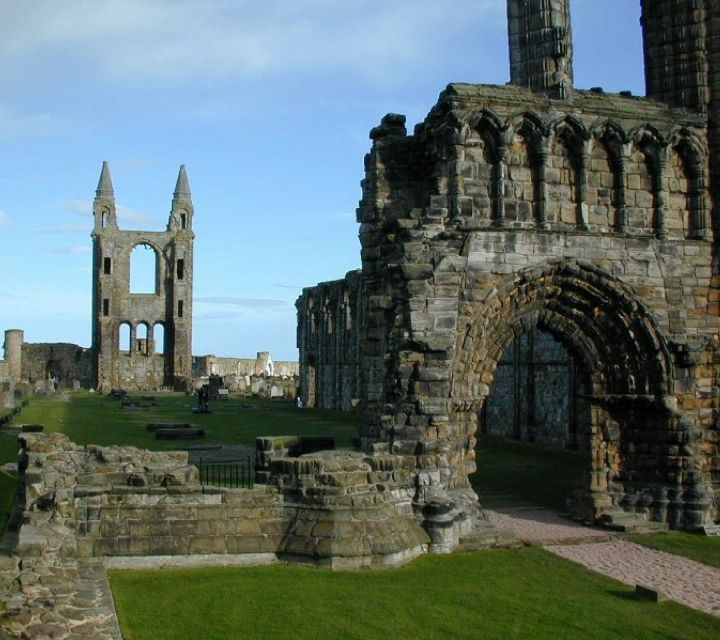 edinburgh-stirling-whisky-and-st-andrews-tour-in-spanish