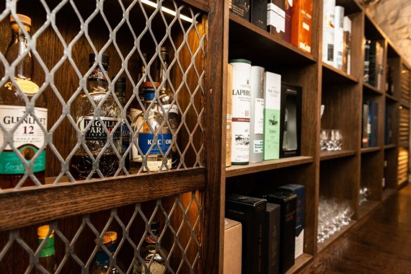 edinburgh-the-lost-close-underground-scotch-whiskey-tasting